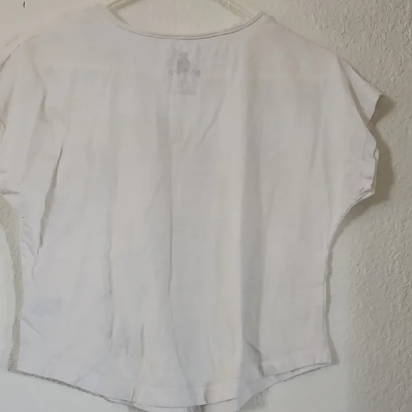 White Graphic Tee with Rainbow and Star Design - Picture 3 of 8